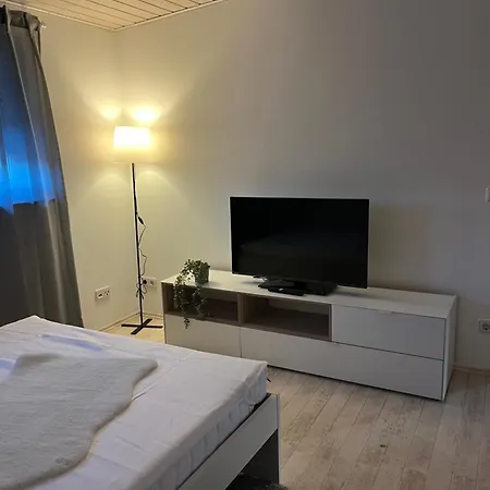 Charmante Mit Balkon Im Herzen Hoffenheims