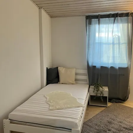 Charmante Mit Balkon Im Herzen Hoffenheims Apartament