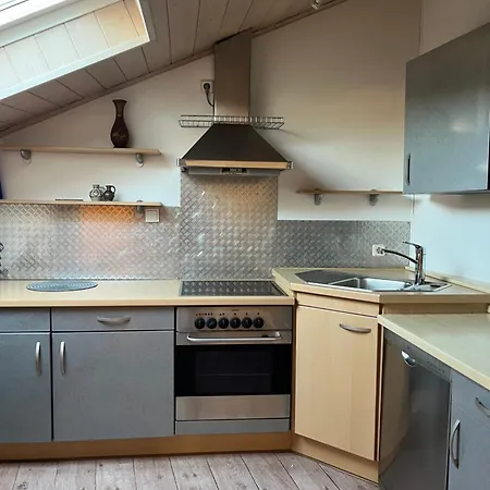 Charmante Mit Balkon Im Herzen Hoffenheims