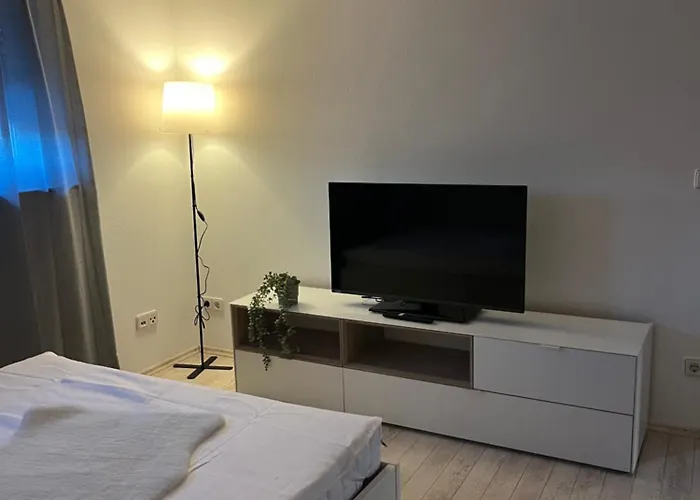 Charmante Mit Balkon Im Herzen Hoffenheims